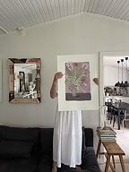Collage "Bukett med liljekonvalj och rosenskära" av Maria C Bernhardsson. Orginal utan ram. 70x50cm.