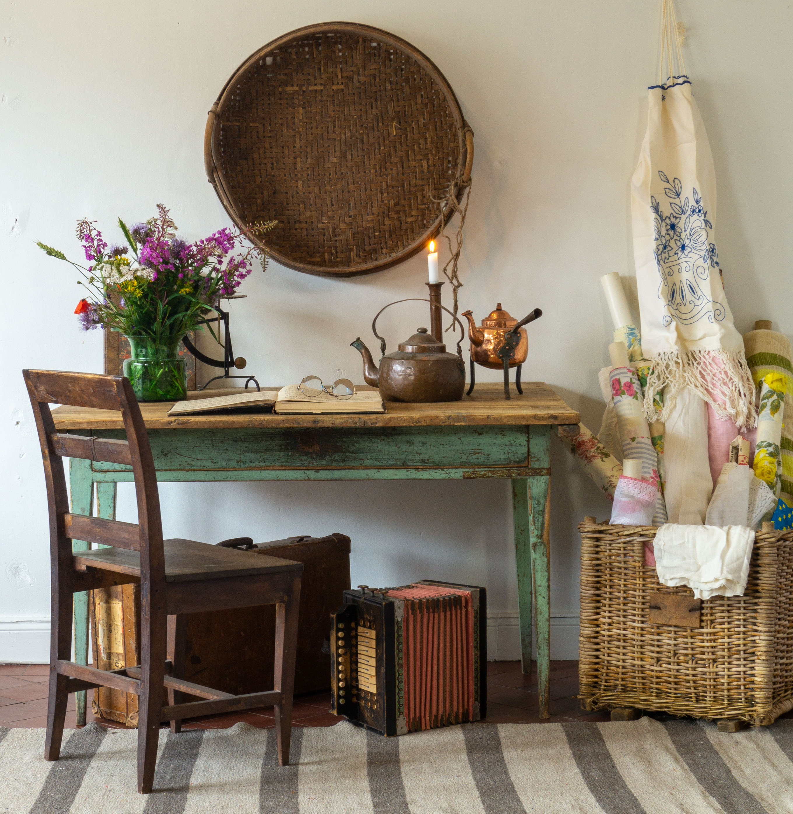 "One of a kind" bord med vacker patina