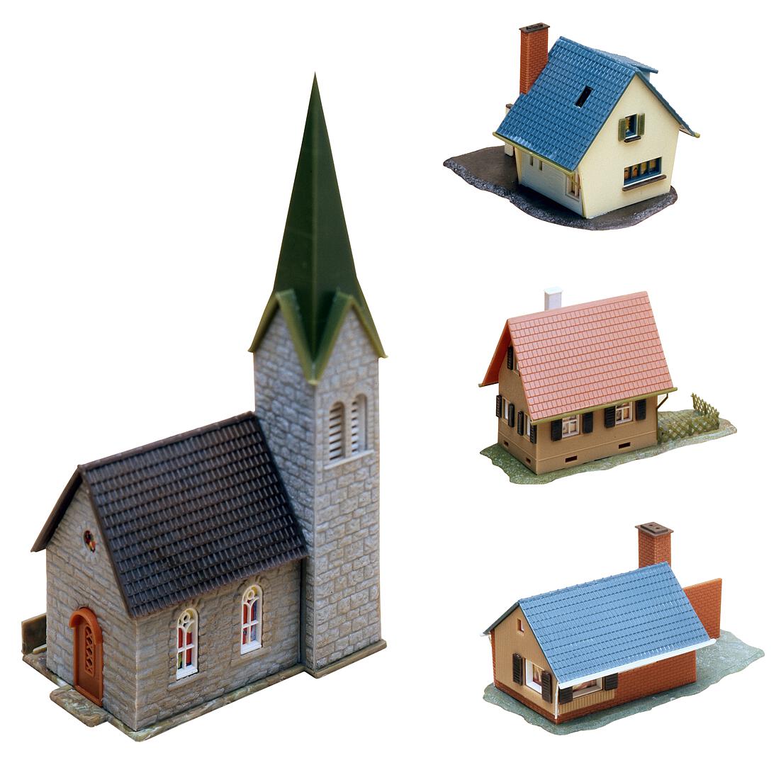 Komplett by, kyrka, 3st hus - 2