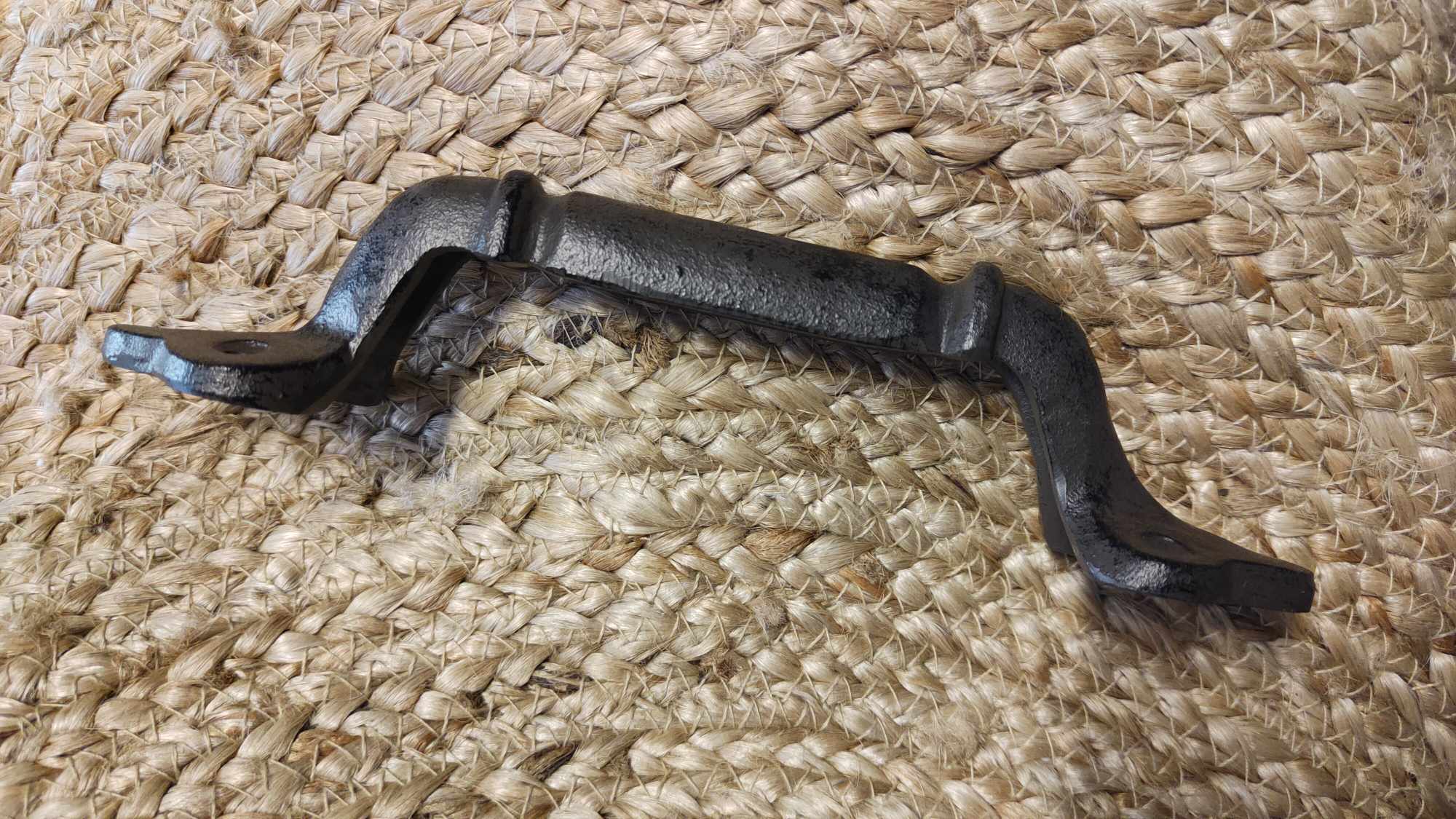 Handtag gjutjärn H22,5