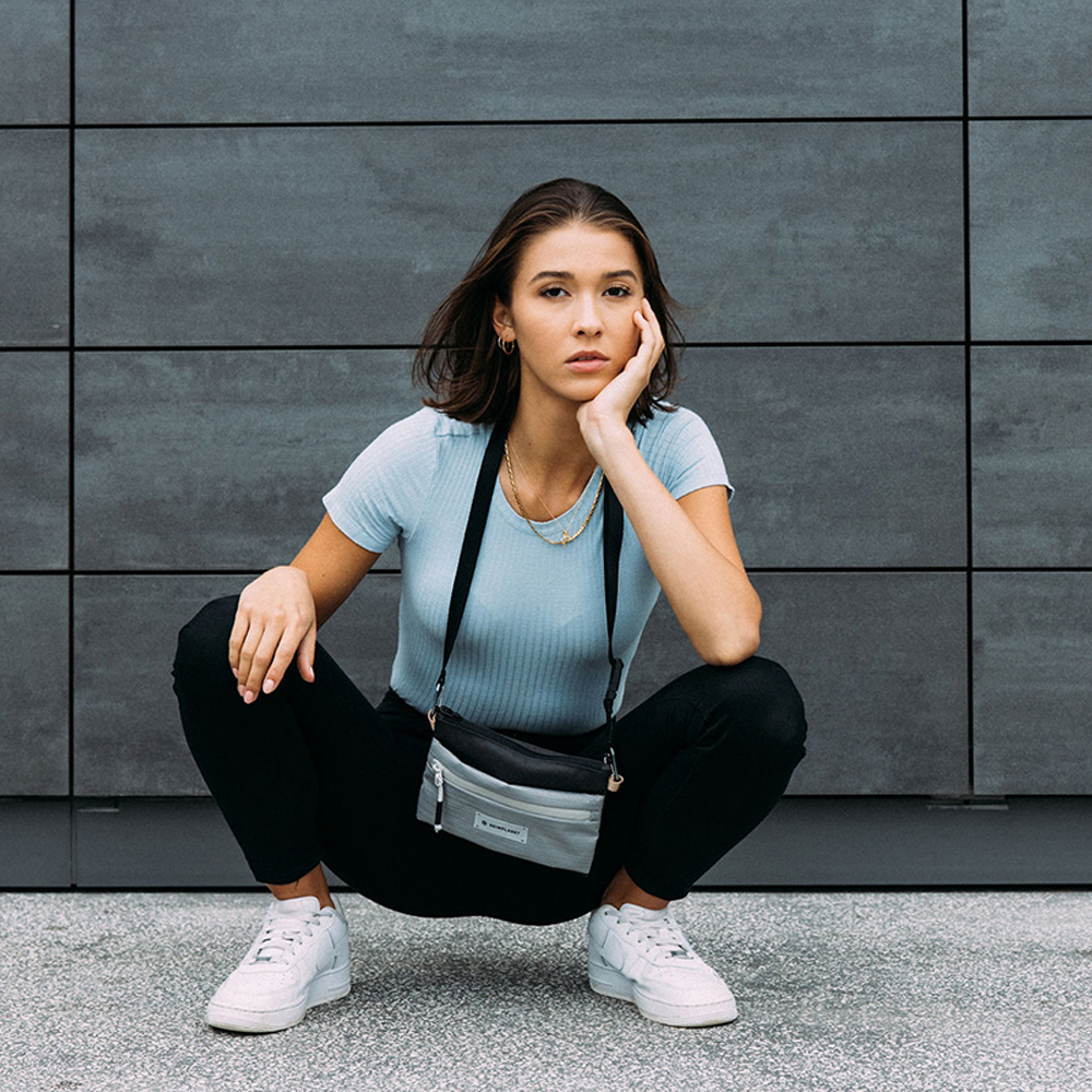 Liten handväska - HEIMPLANET Carry Essentials Neck Pouch A6 - 6