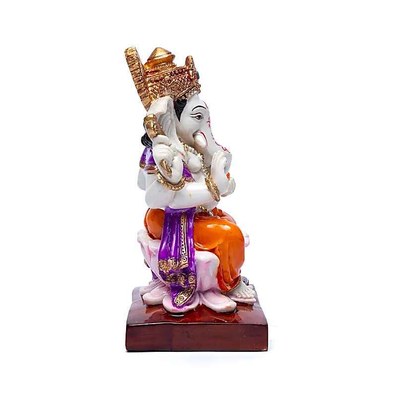 Ganesh på lotustron - 2
