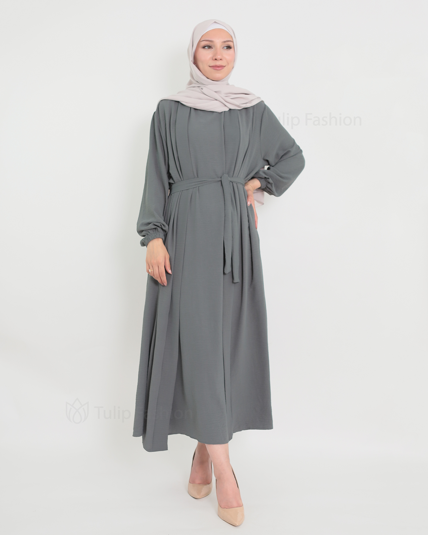 Open Abaya set with sleeveless dress - Gray