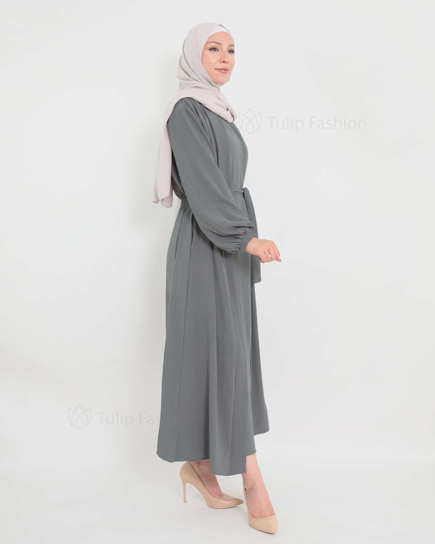 Open Abaya set with sleeveless dress - Gray - 4