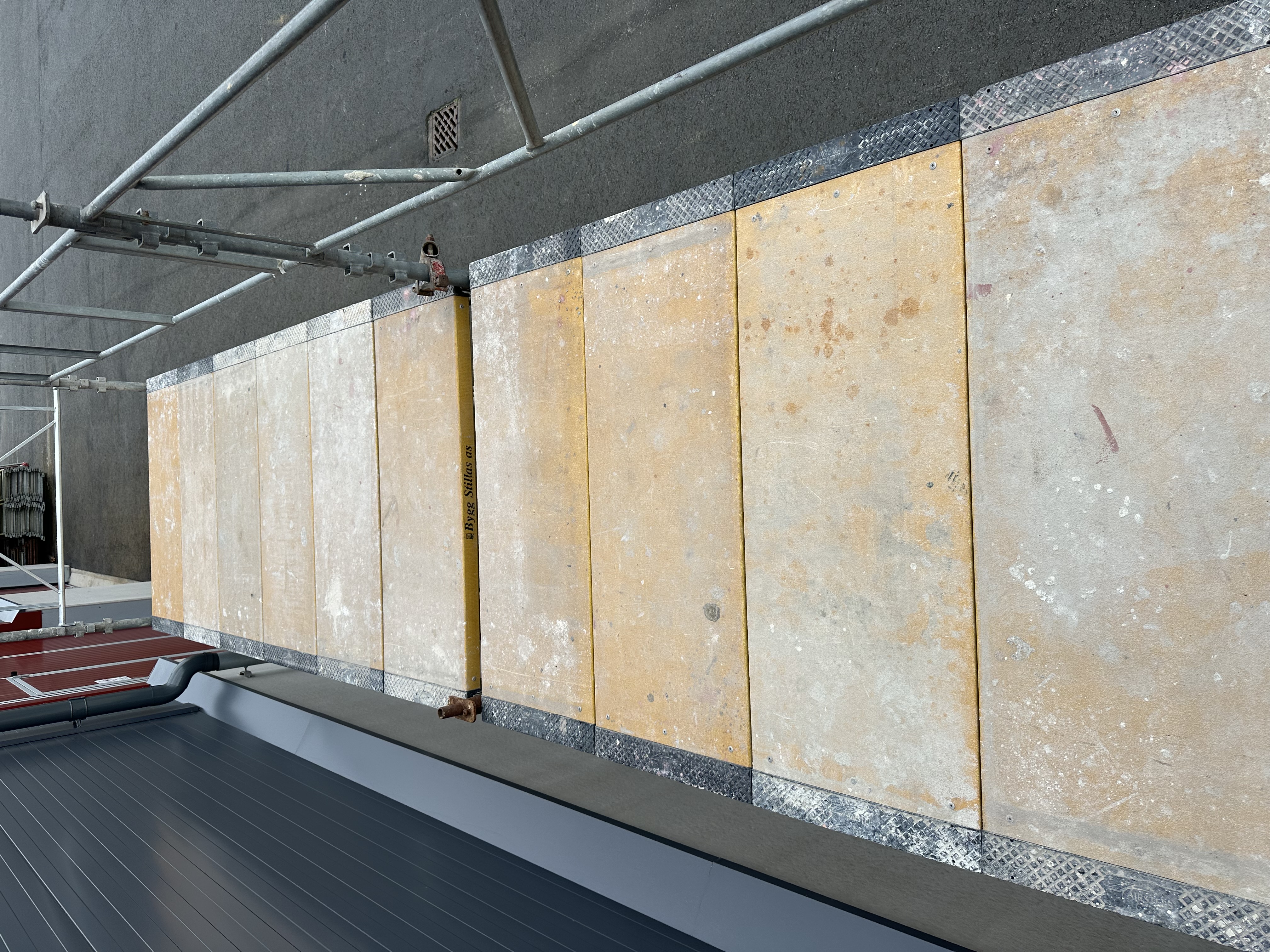 950 Beg Haki 6 x 6m - 1,2m djup med plasttrall - 3