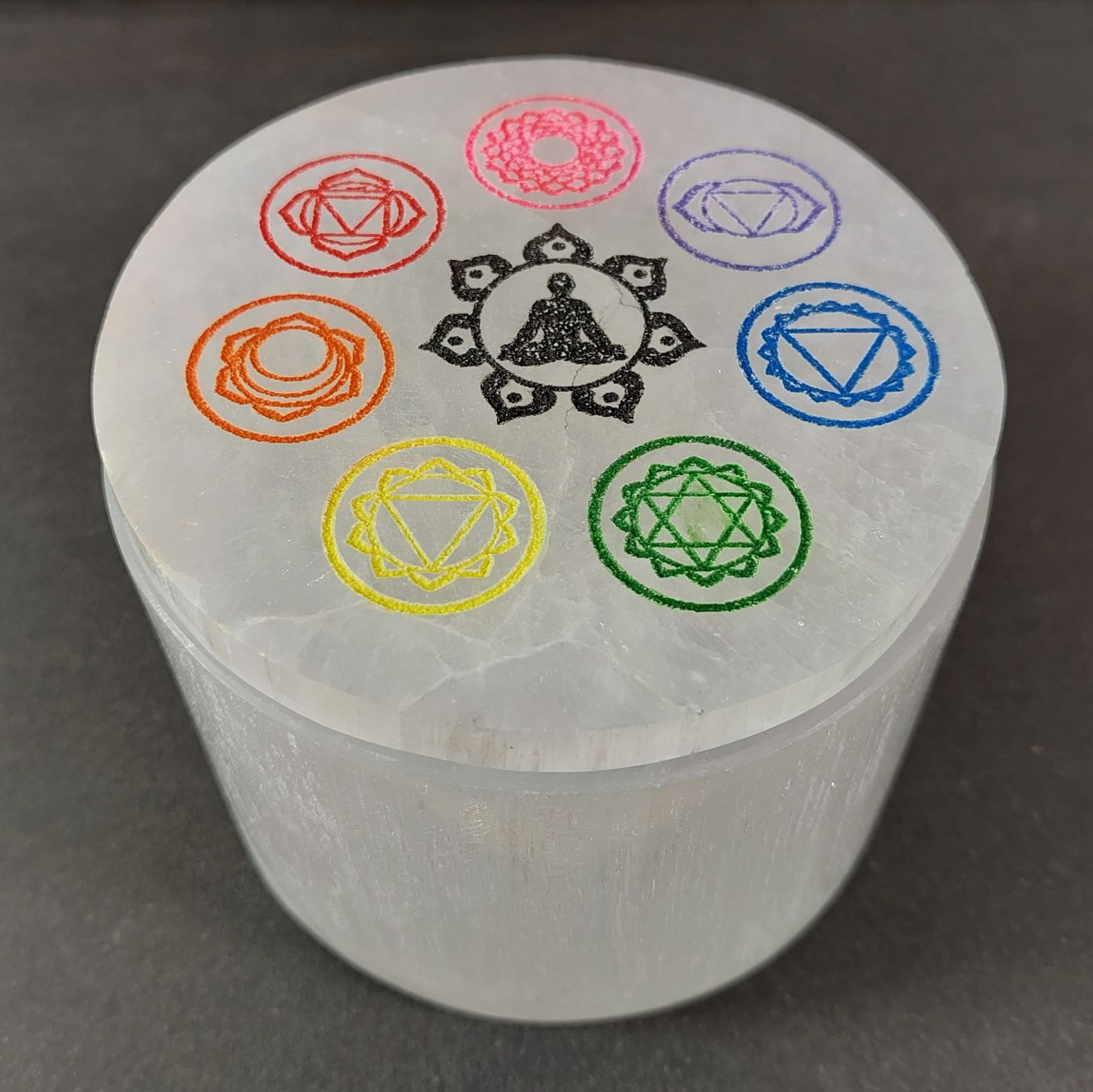 Selenit Burk med Chakra
