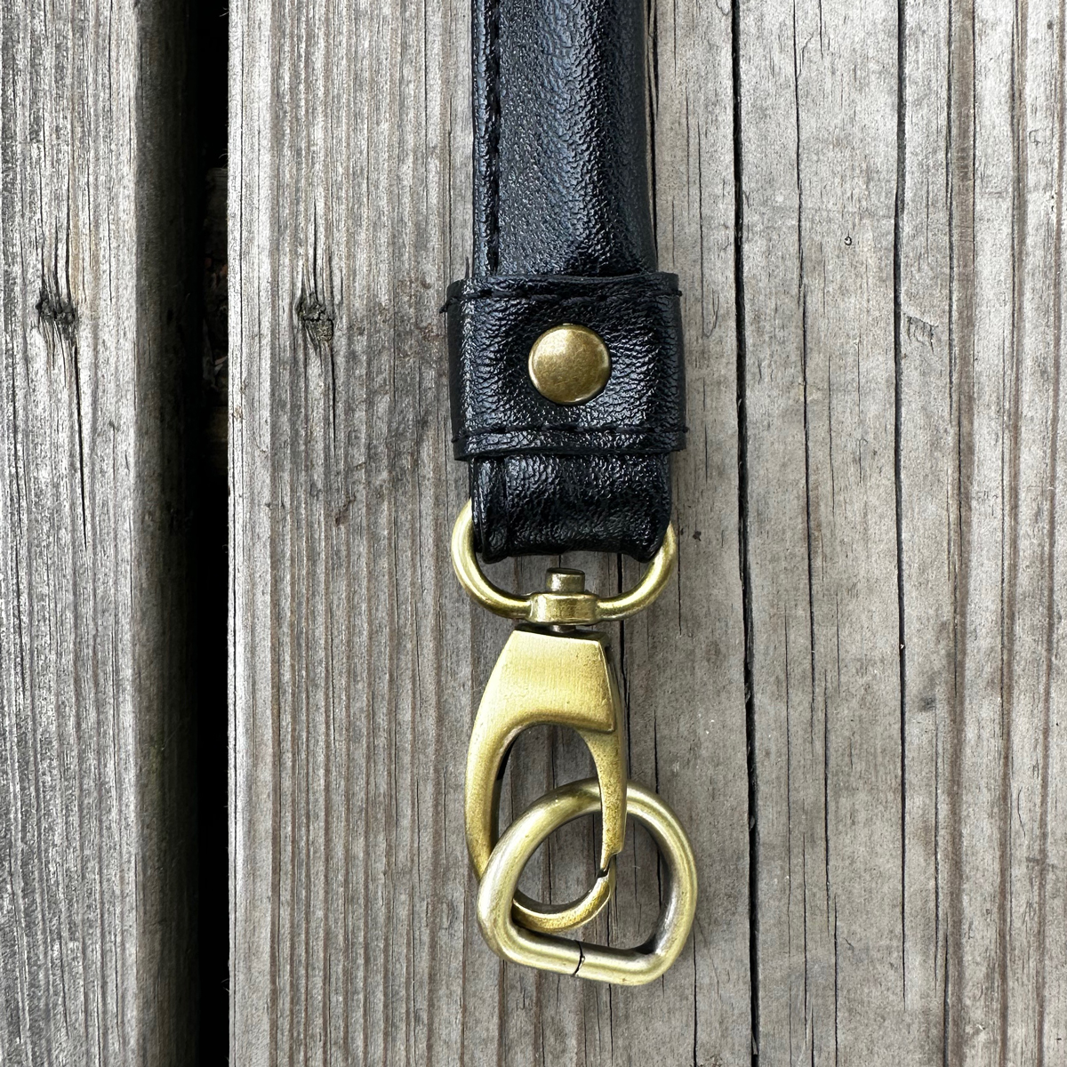 Väskhandtag 47 cm med hakar & D-ringar i antikguld, svart - 2