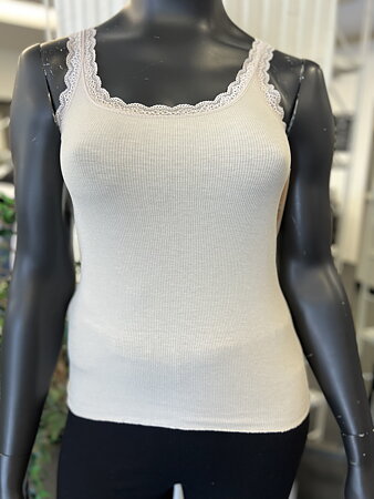PF - Ribbat Linne med Spets Beige
