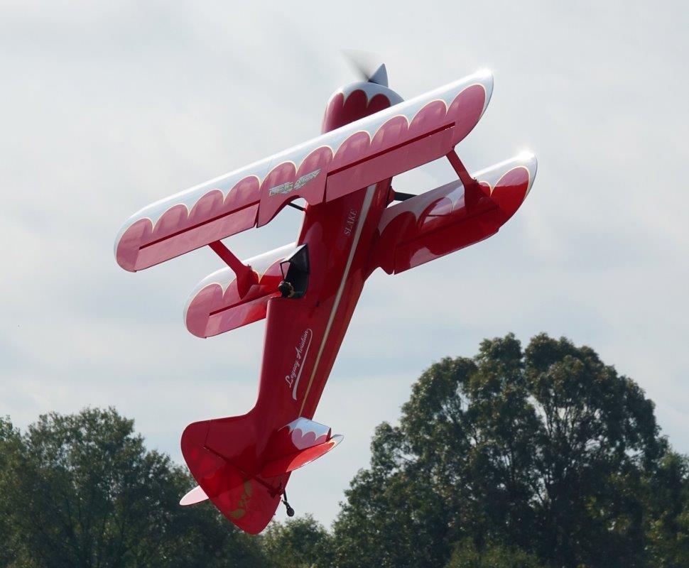 Legacy aviation 85tum Muscle Bipe - Red/White 2,16m - 3