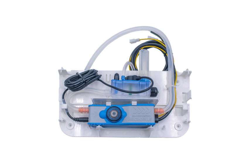 Fascia kit for å montere microblue-pumpen under enheten