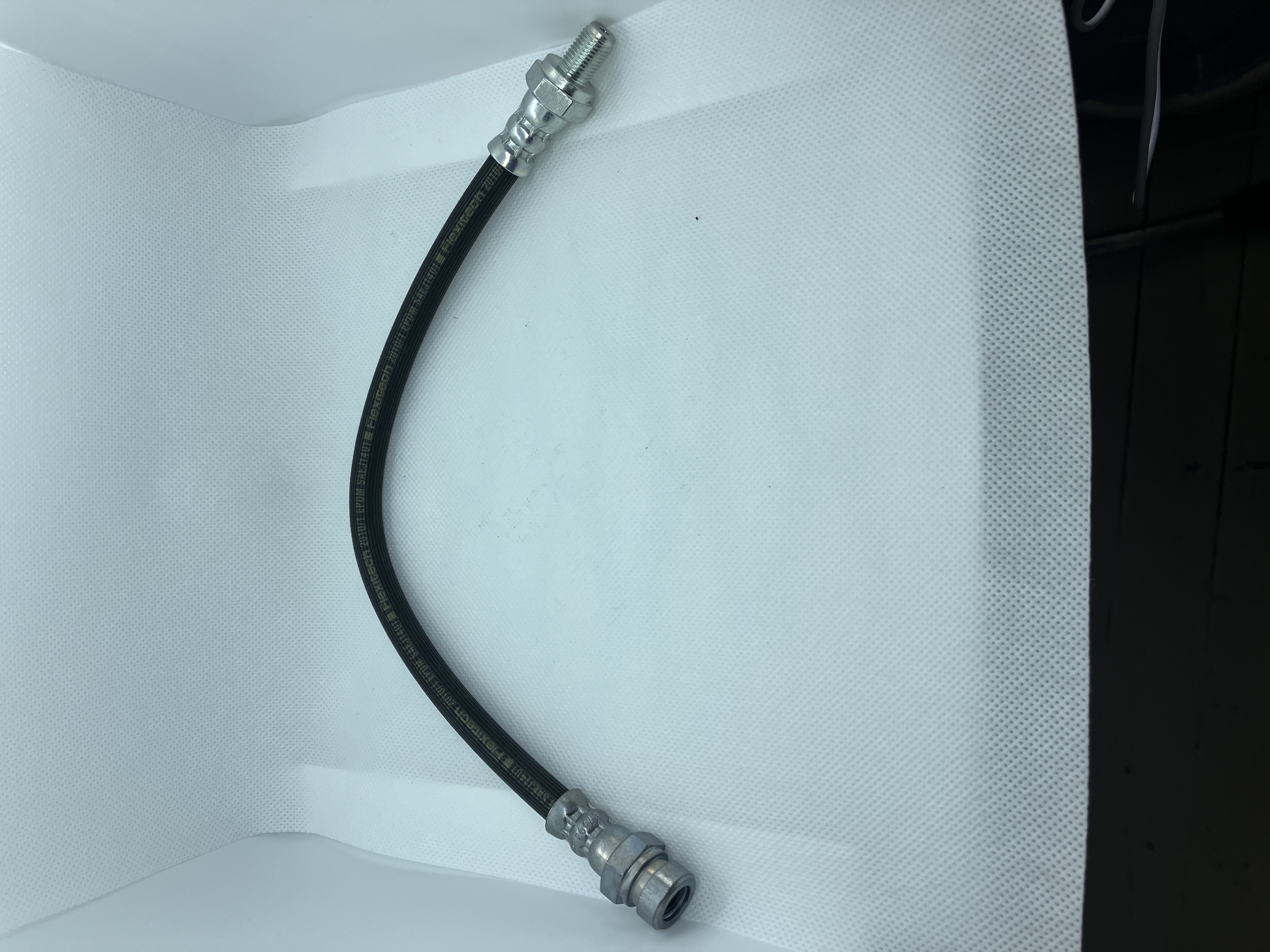 Bromsslang bak skivbroms/ 4cv trumbroms   26cm lång