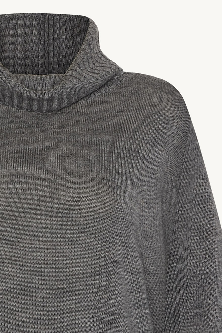 CWPhine Pullover - Claire  - 3