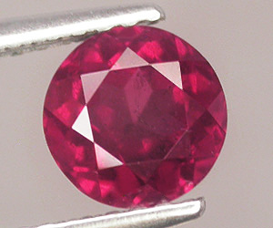 Impresionante granate rodolita natural con talla de diamante de 1,40 ct y 6,2 mm - 3