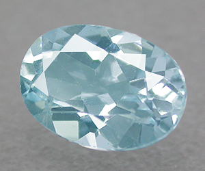 Topacio azul cielo natural de forma ovalada de 0,94 ct