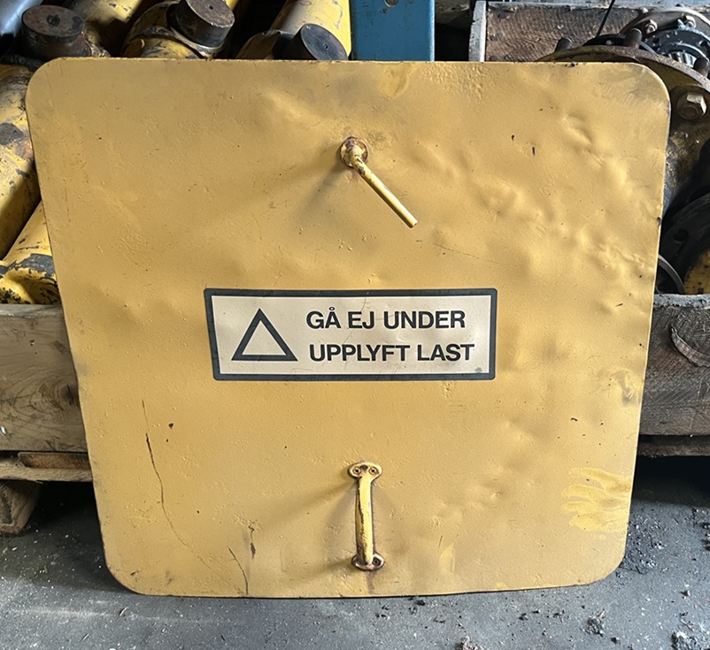 Hatch / Protection plate chest