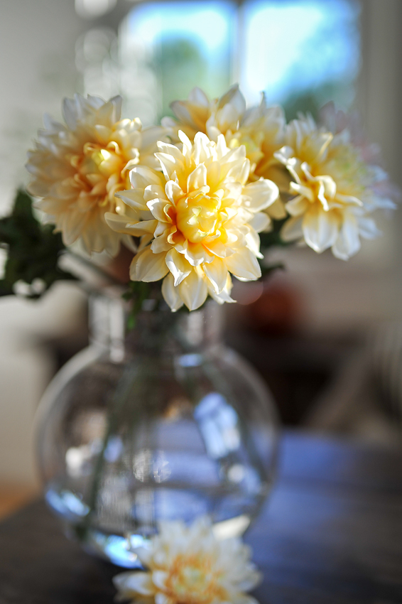 Dahlia Branch - Light Yellow - 45 cm - 2