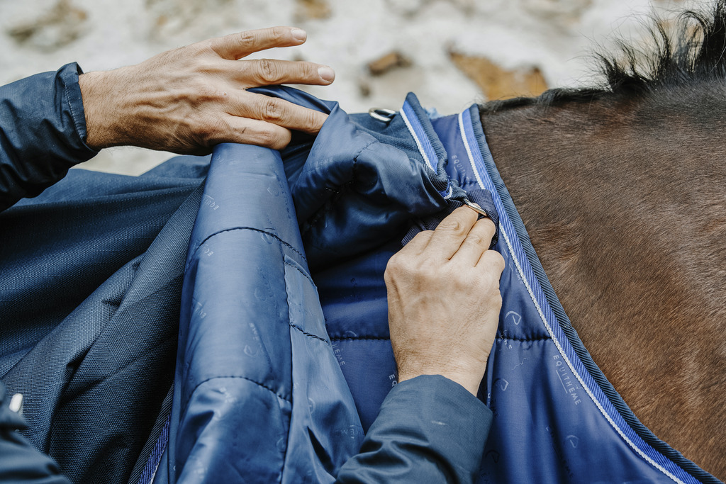 EQUITHEME 'Classic 1200D' Turnout Hästtäcke Navy 0 g - 4