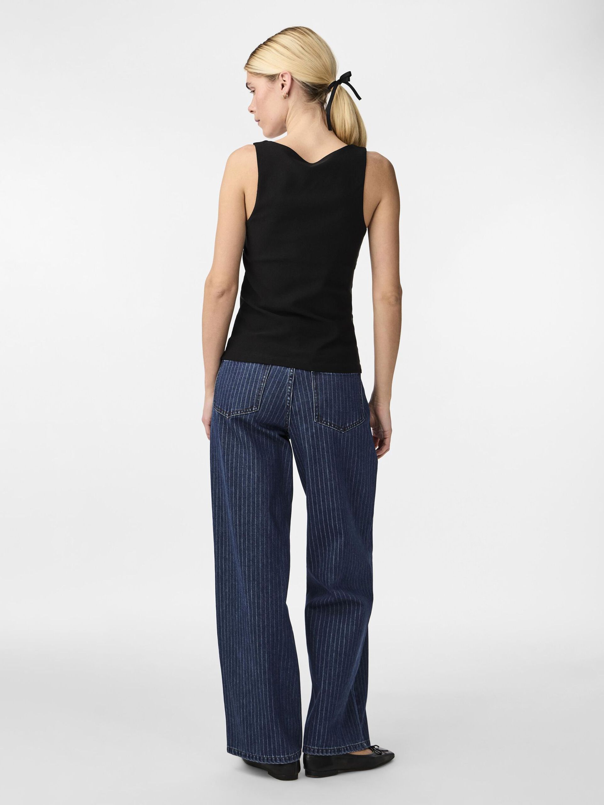 YAS Antila Sleeveless Top - 4