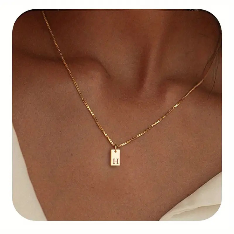 Céleste Necklace Letter Pendant 18K Gold - 14