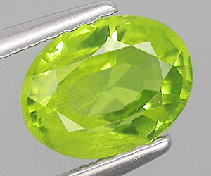 Preciosa piedra preciosa de peridoto natural ovalado de 1,22 ct. - 3