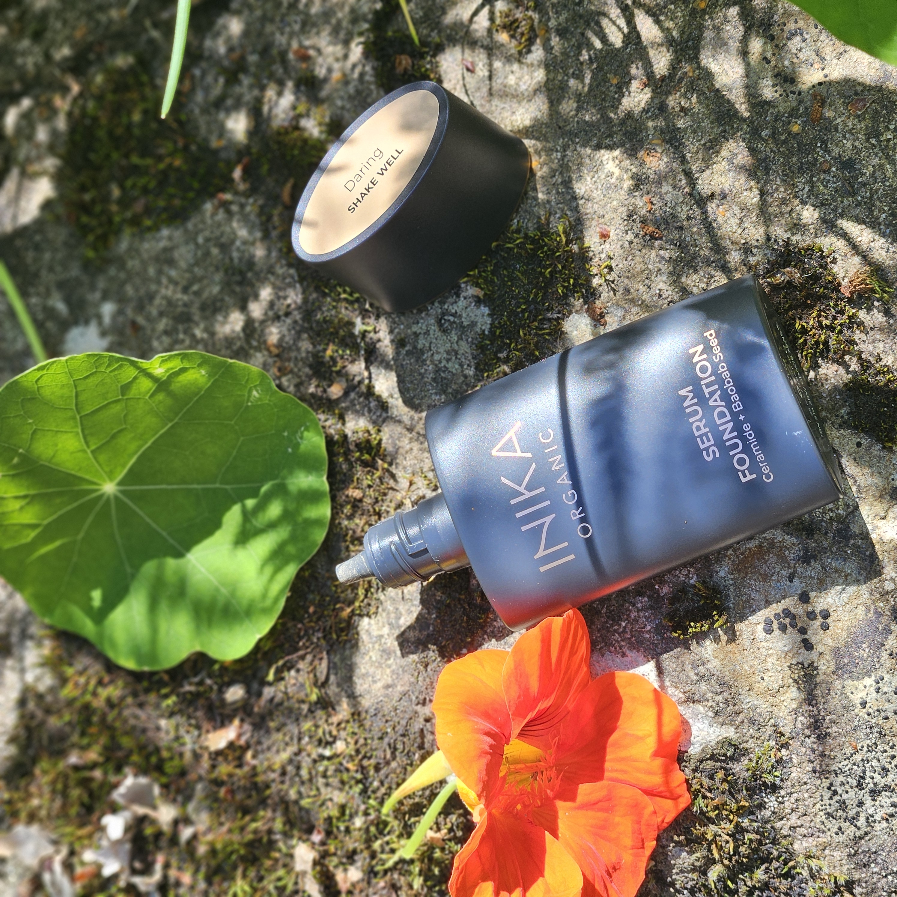 Serum Foundation INIKA