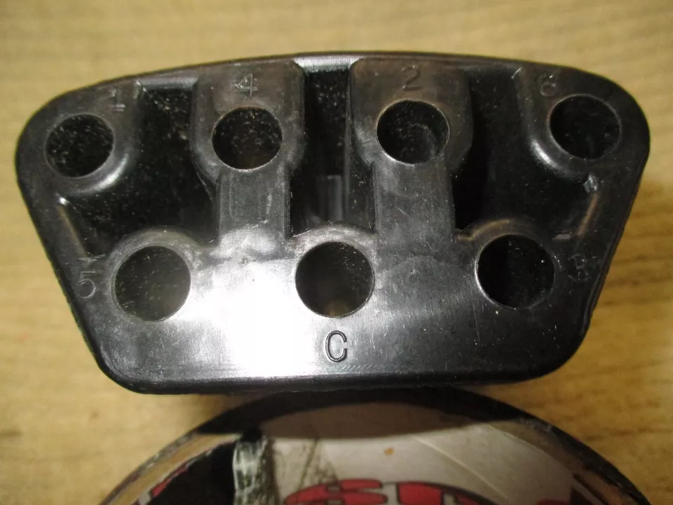 1945 1946 1947 Ford 6 Cylinder distributor cap - 3