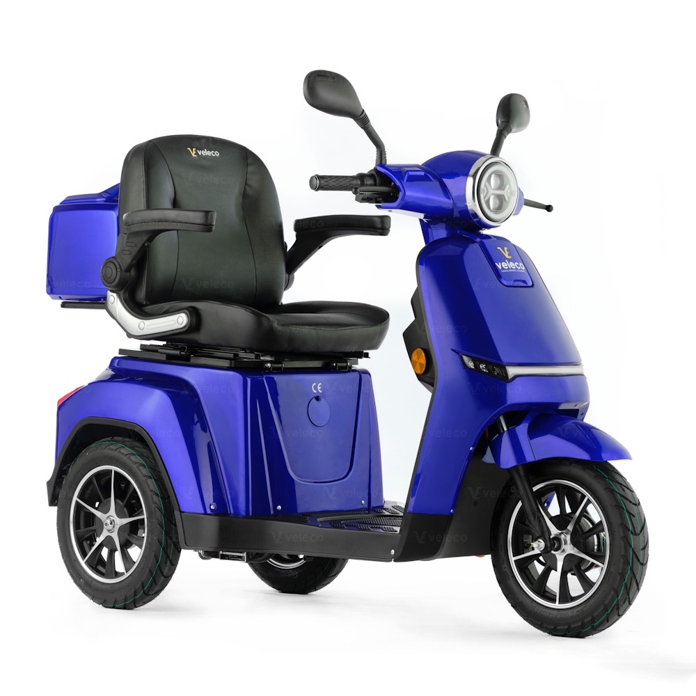 Blå Turris promenadscooter - Bäst i test! Permobil med lång räckvidd.