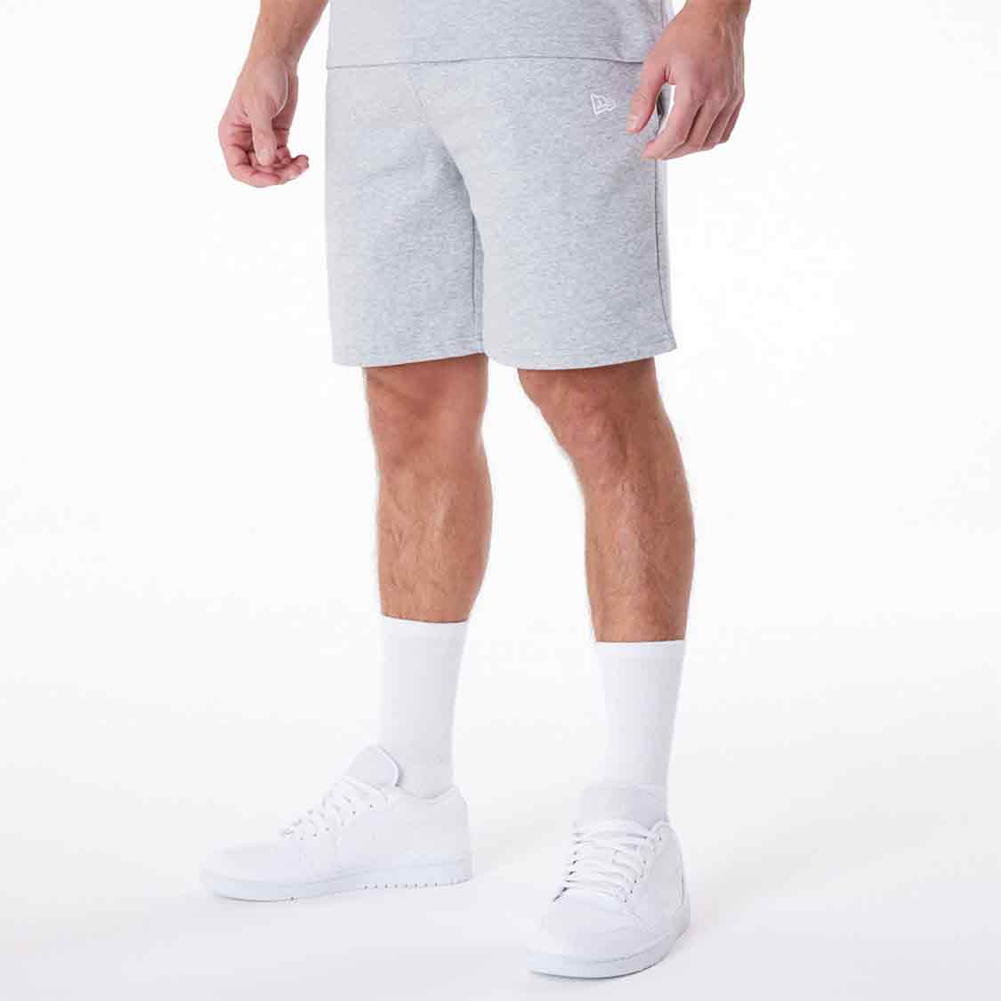 New Era - Essential Shorts Grey