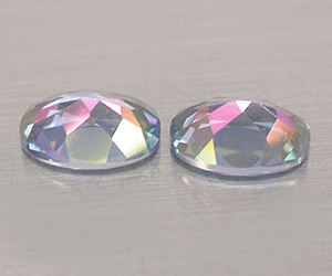 Gemas de topacio azul azoico naturales de corte ovalado a juego, peso total de 1,09 ct - 2