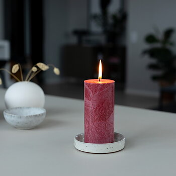 Shea pillar candle 67x150 mm  Red