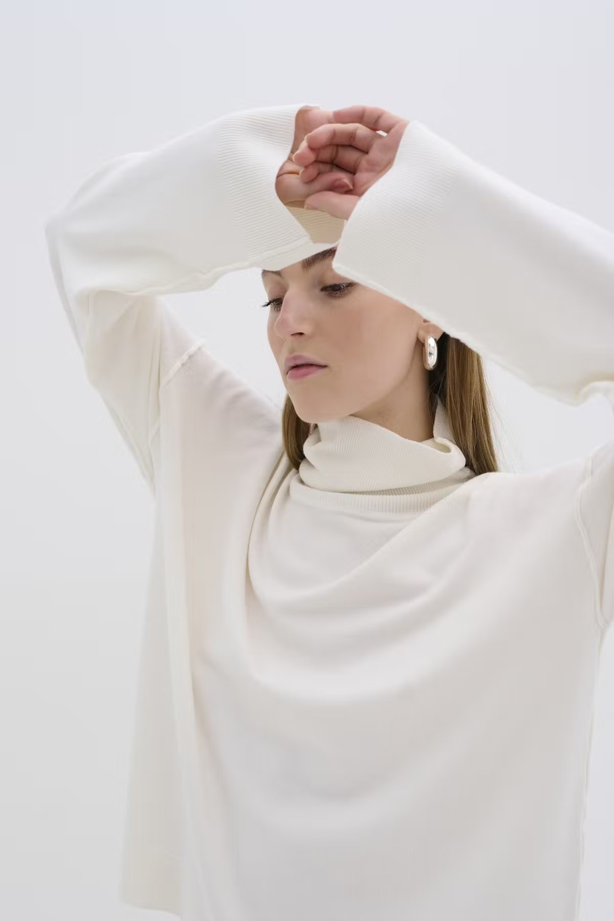 EmmaMW Knit Rollneck Pullover - My Essential Wardrobe