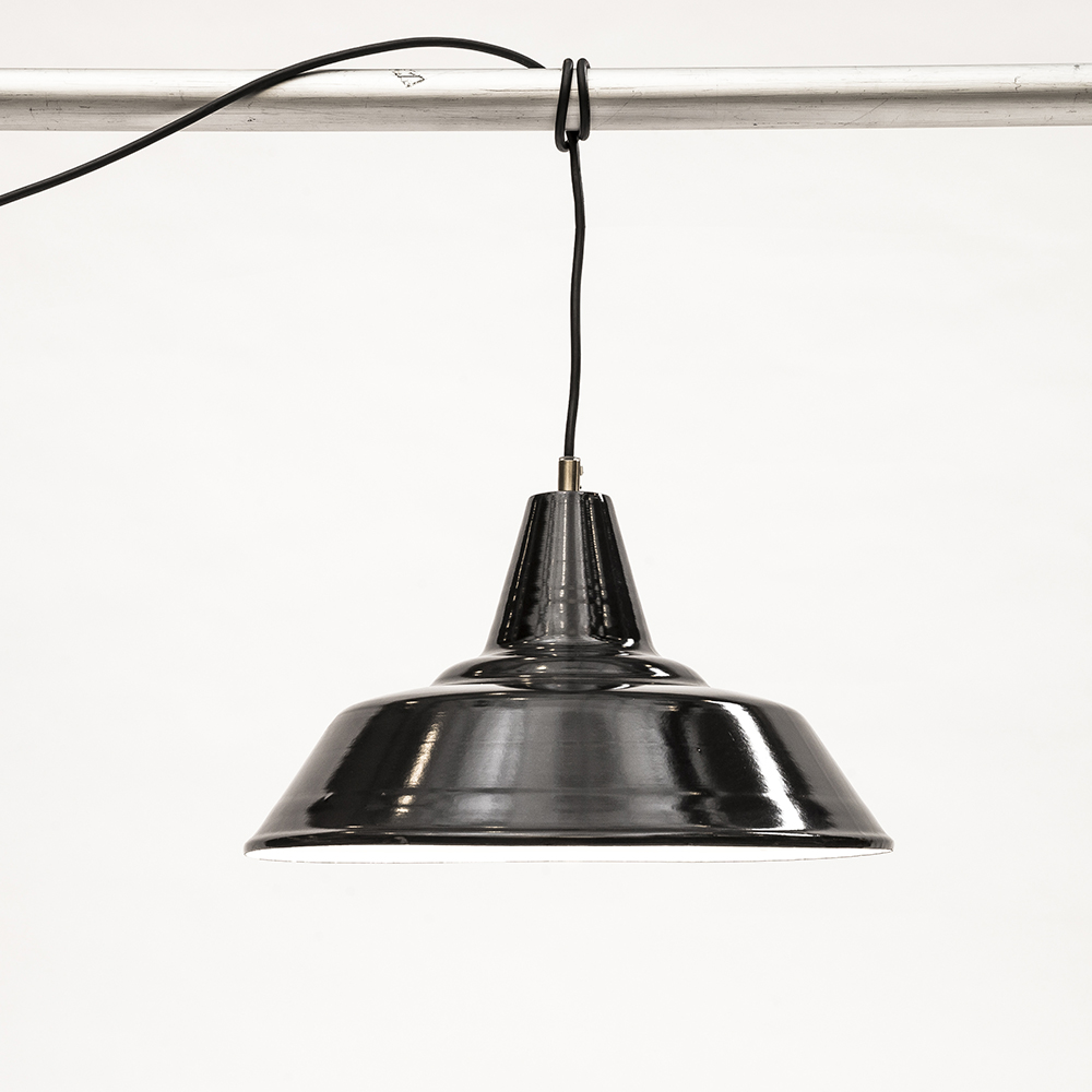 Svart lampa/takpendel