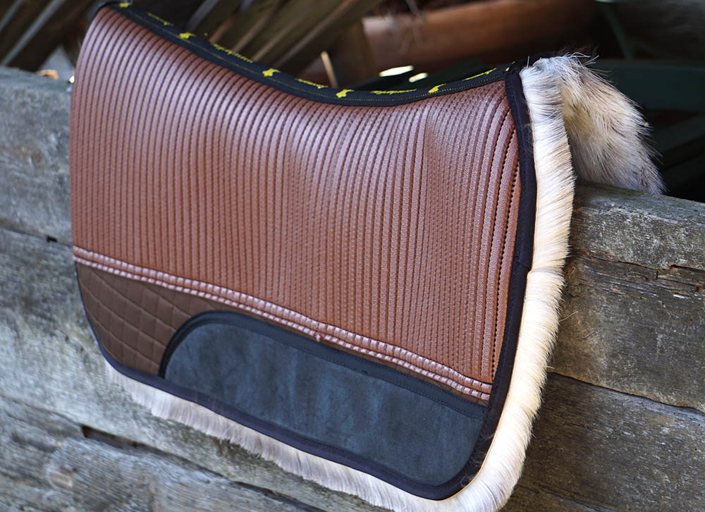 Western pad Bartl Square with reindeer fur  - 11