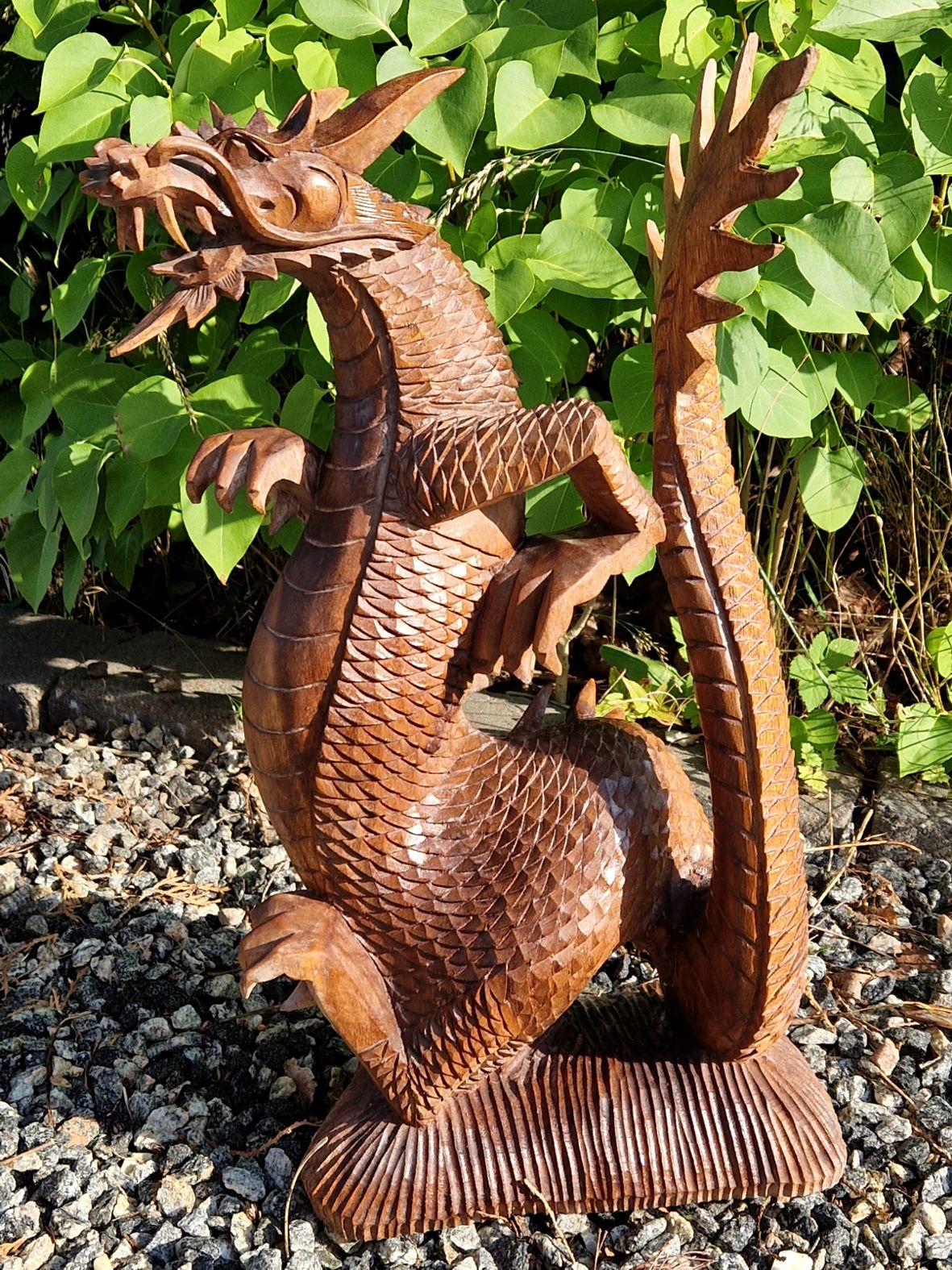 Hand snidad Drake i Trä - ca. 50cm
