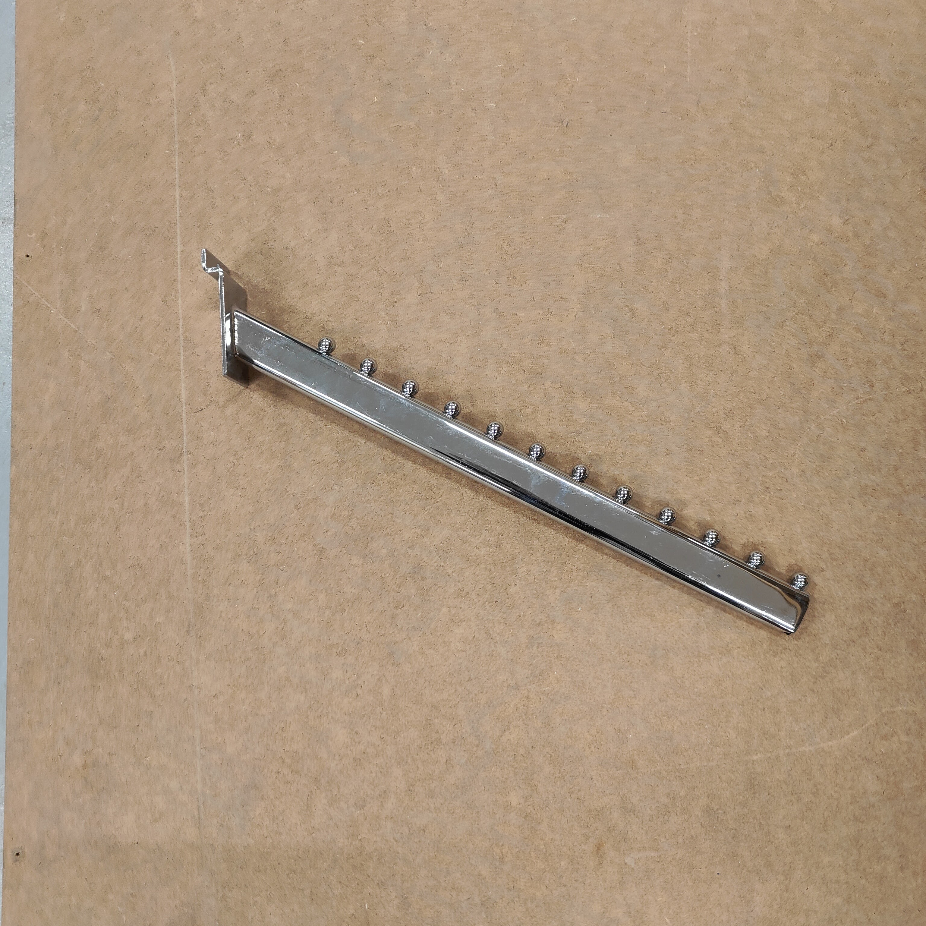 Lutande frontarm med galgstopp. Krom. 350 mm.