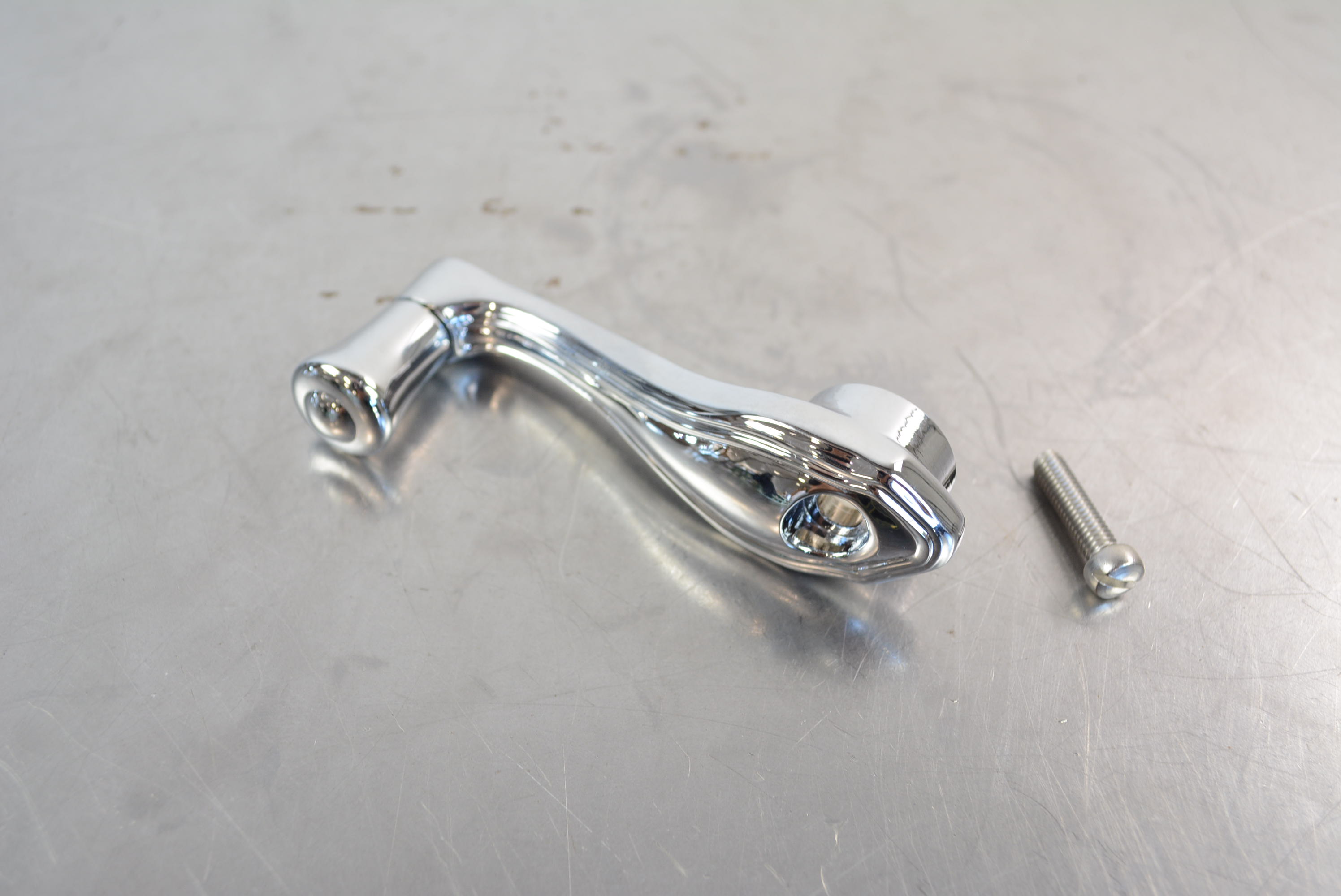 Window Crank 32-34 Pickup