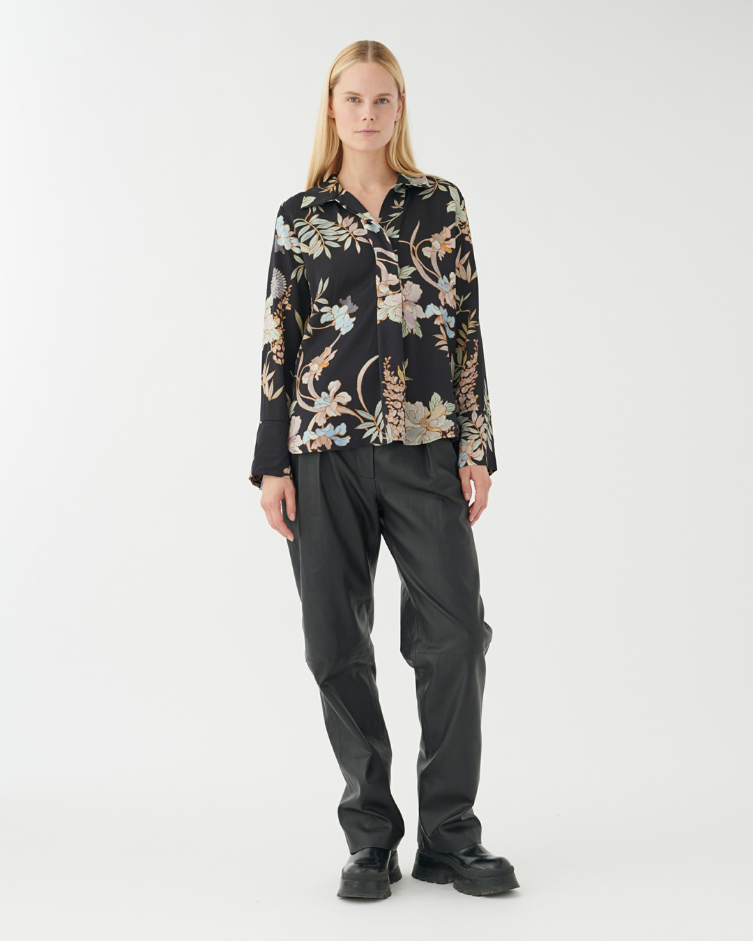 Blus Janet mimosa mönstrad svart - 4