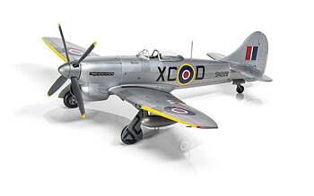 Airfix Modellflyg A02110 Hawker Tempest Mk.V Post War