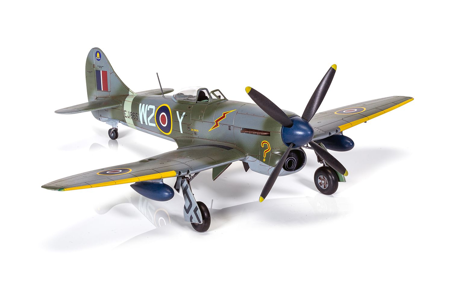 Airfix Modellflyg A02110 Hawker Tempest Mk.V Post War - 3