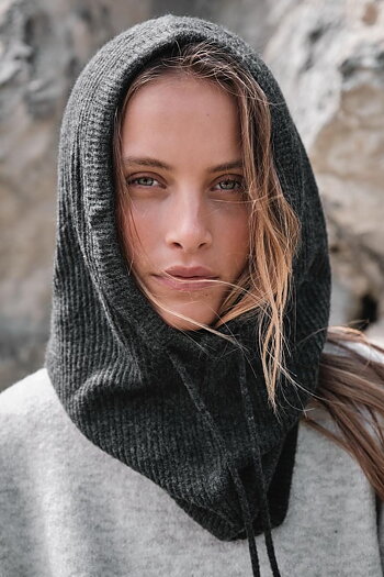 Neo Noir  - Madita Knit Balaclava Antracit