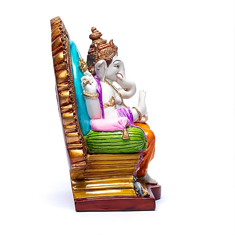 Ganesha på tronen - 3