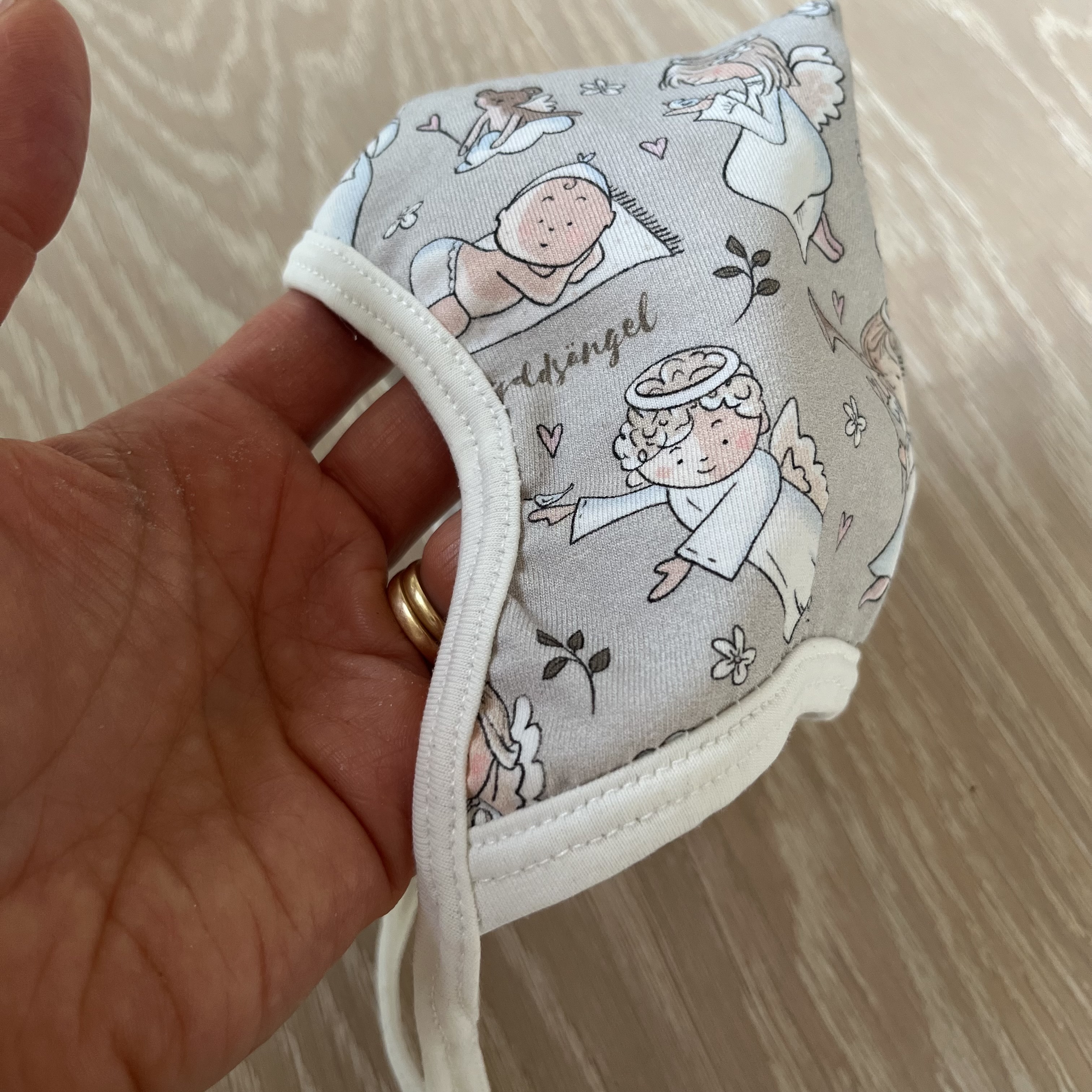 FAVORIT ÅTER I LAGER! Jerseytyg ekologisk bomull,   "SKYDDSÄNGLAR", metervara   - 4