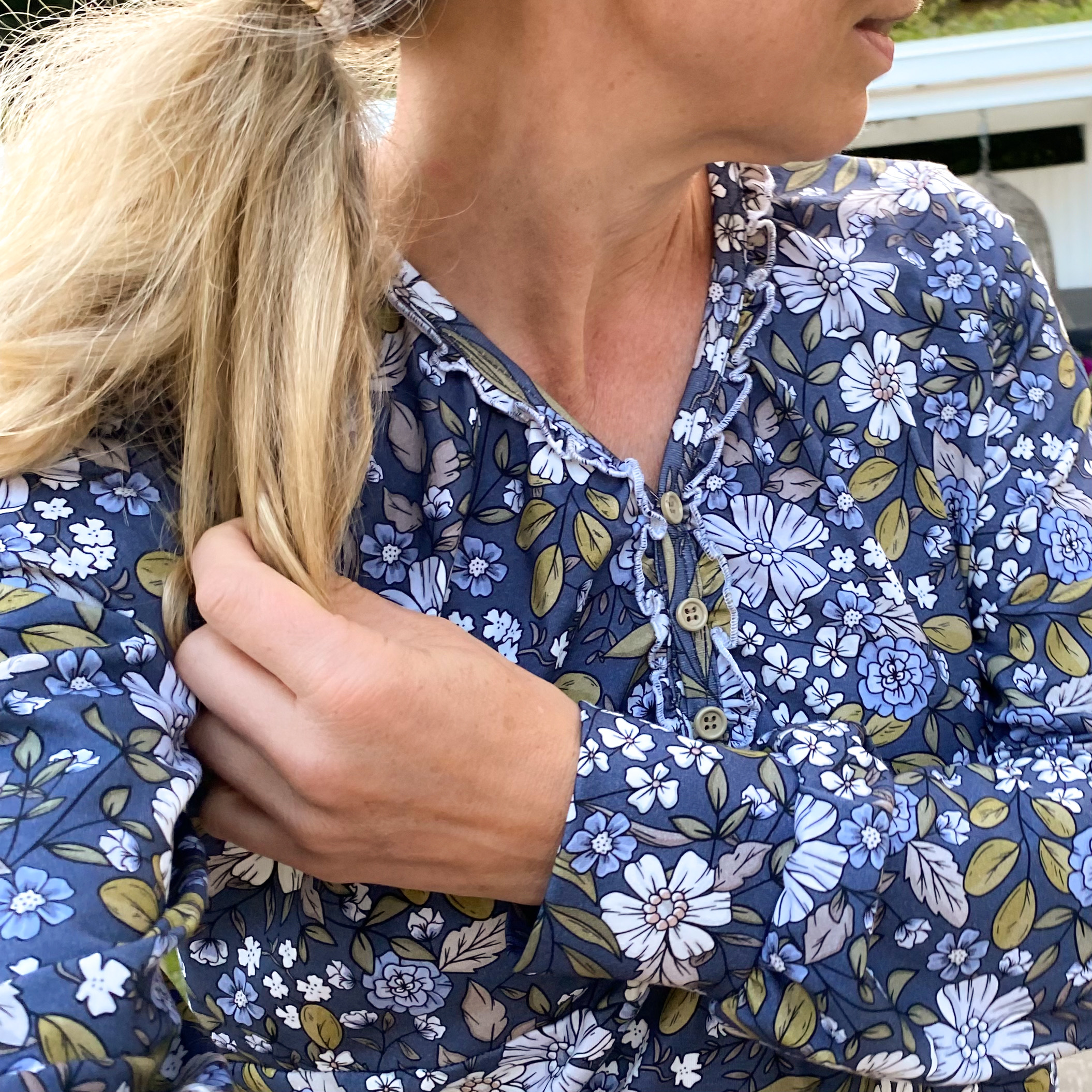 SLUTSÅLT! Jerseytyg ekologisk bomull,   "TRUE BLOSSOM",  metervara - 2