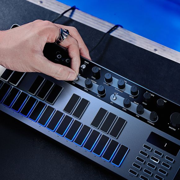 Donner Essential B1 - 5