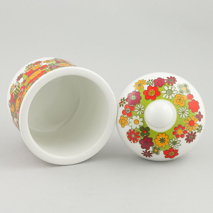 Turi Gramstad Oliver (Folklore 1970) Rounded Jar with Colorful People Motif 16 cm