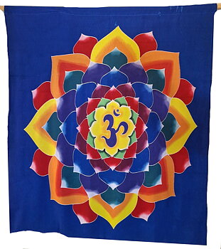 Väggbonad / Flagga, Handgjord Batik - Aum