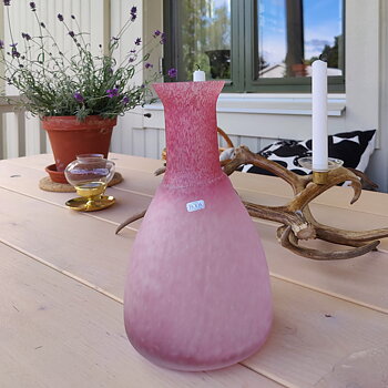Vas från Kosta Boda