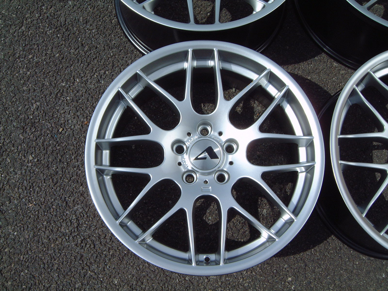 19" Atomic CSL Hyper silver 5x120 - 4