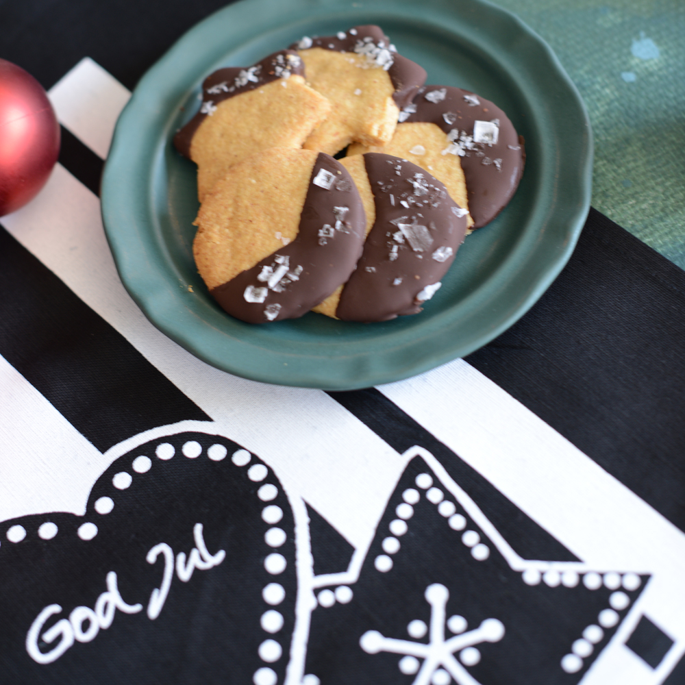 tea towel FIKA GINGERBREAD black/white 50x70 cm - 3