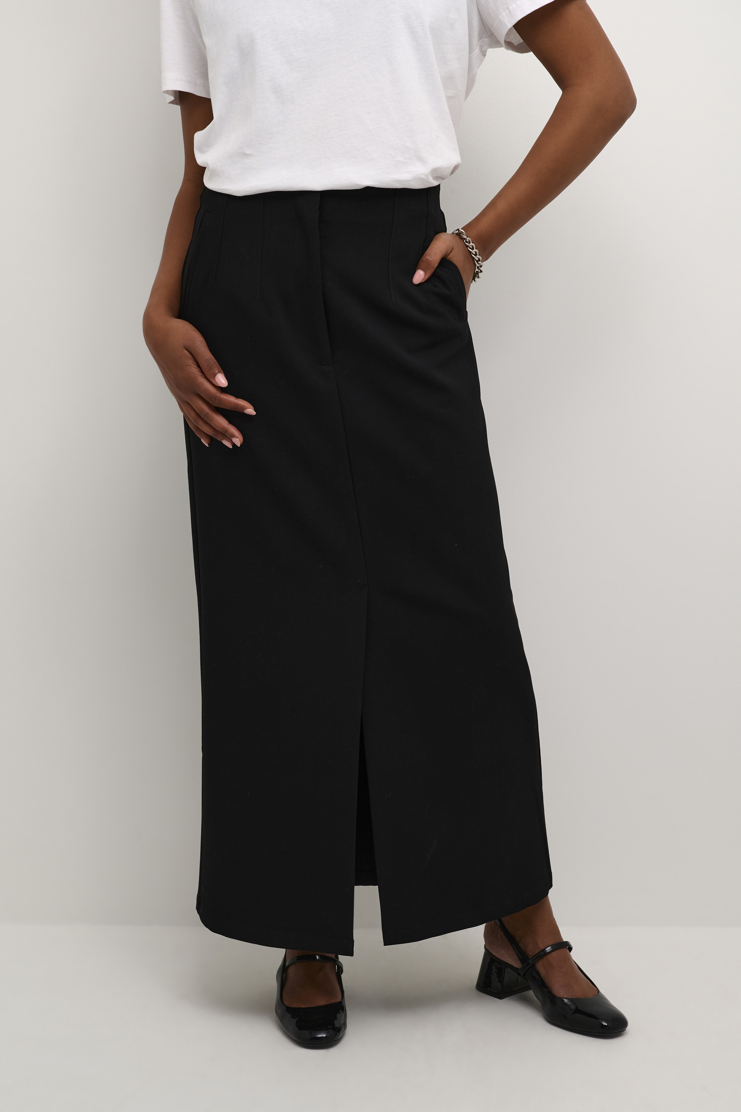 KAhella Skirt  Black Deep  Lång svart kjol - 3